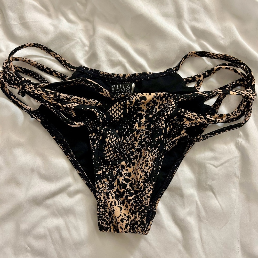 Billabong Strappy Snake Skin Bikini Bottoms M